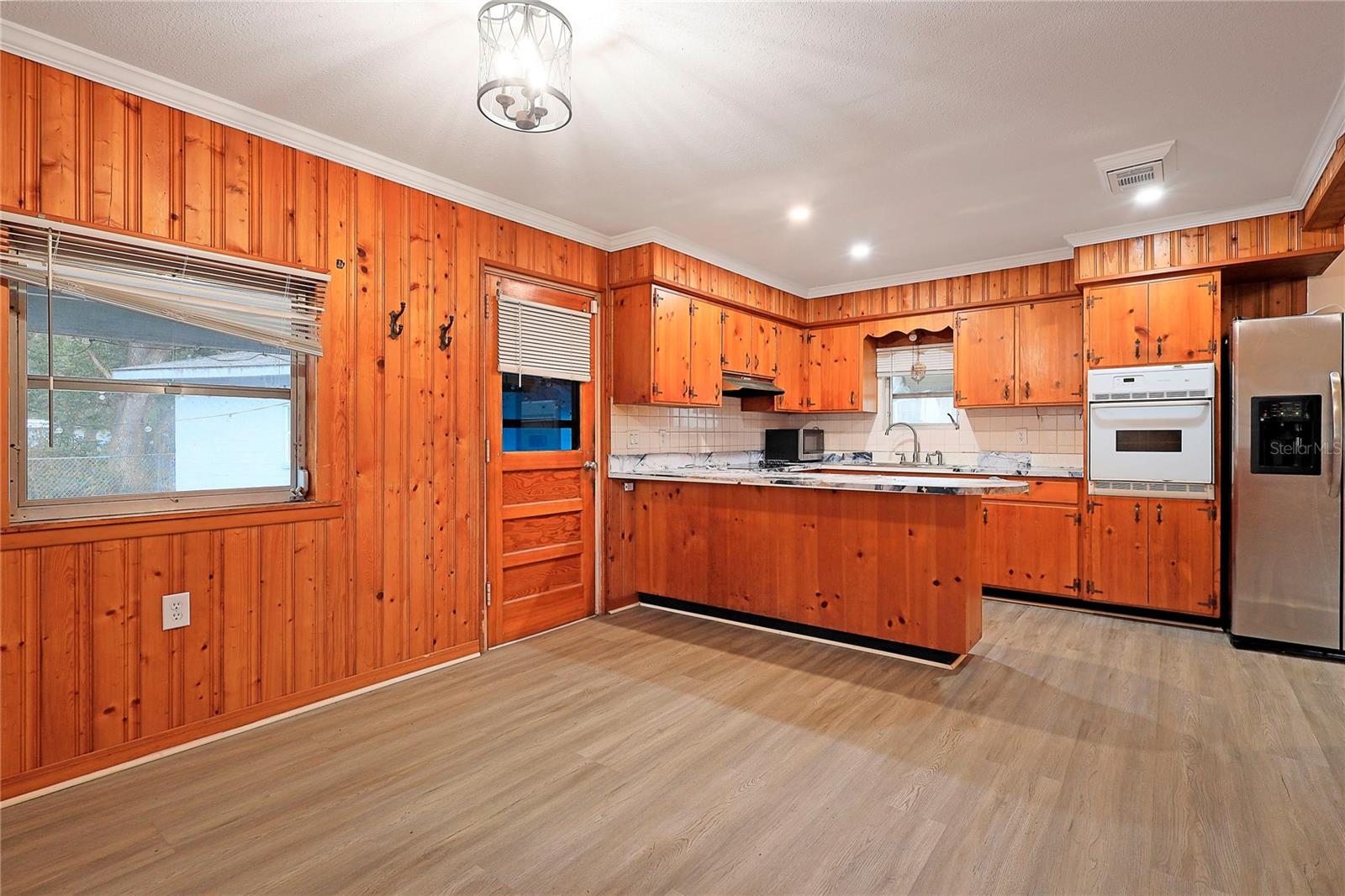 NORTHSIDE MOBILE VILLA UNIT 1 - Residential