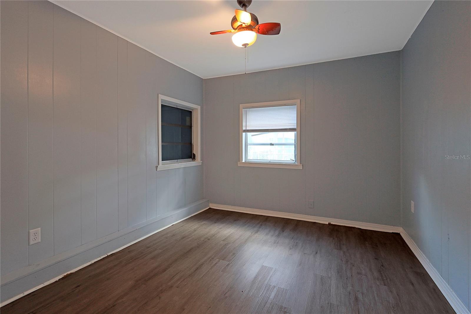 NORTHSIDE MOBILE VILLA UNIT 1 - Residential