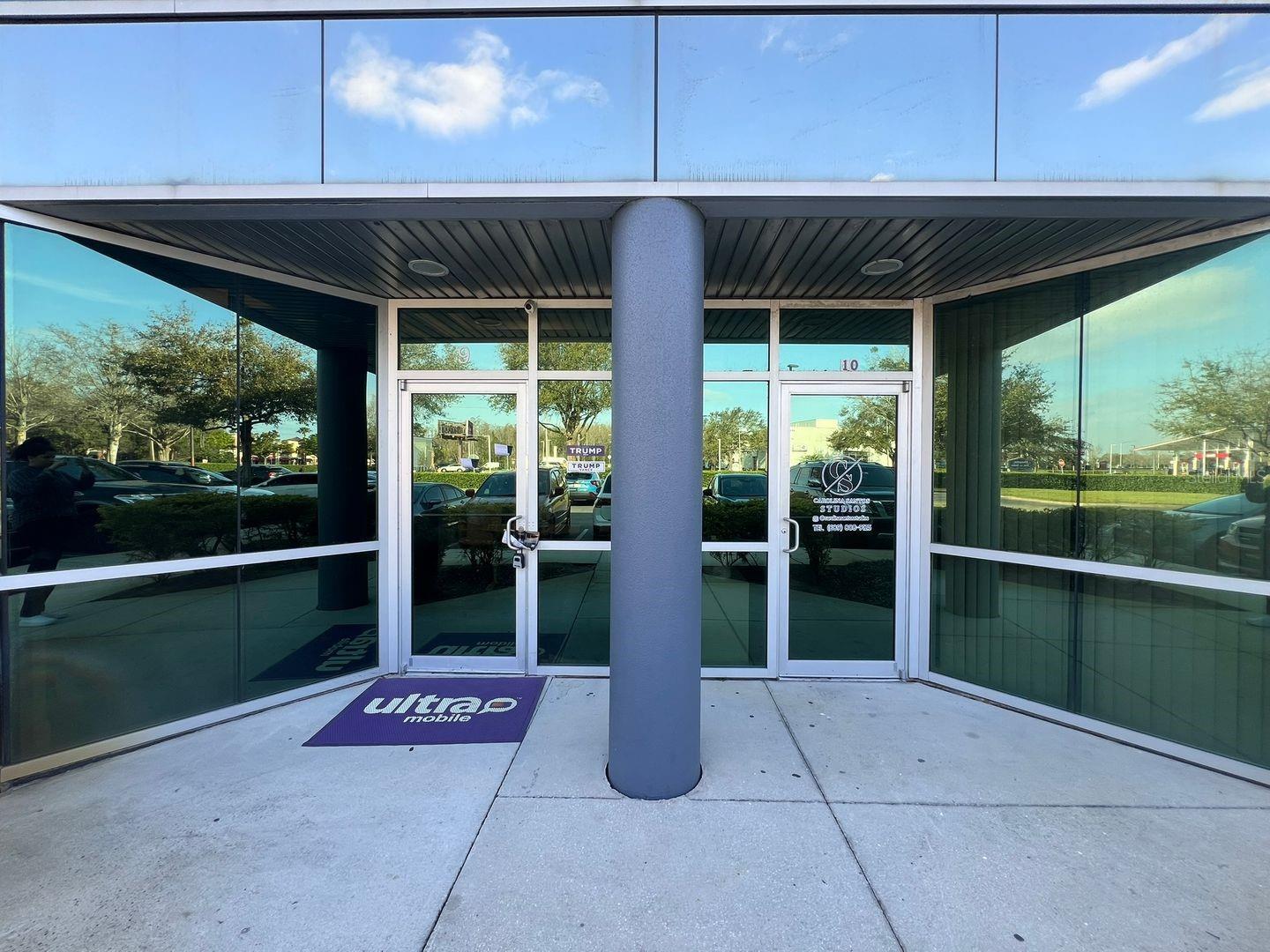 Amazing Opportunity! Excellent & Upscale Office! Located in the Top Destination for Office & Professional Activities near High Traffic Sand Lake Rd./International Dr., The Tourist Corridor—easy Access to downtown, I-4, Turnpike, and SR 528.
Total monthly rent - $3,000.00 plus sales tax