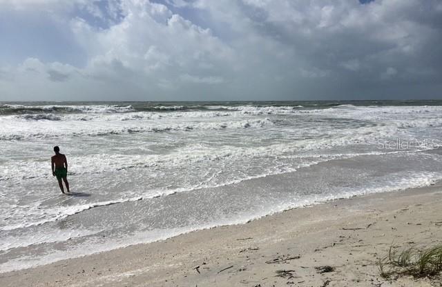 EL CERRITO CONDO - Residential Lease