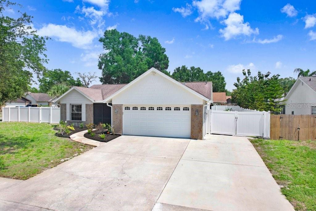 1017 CAMEO CREST LANE