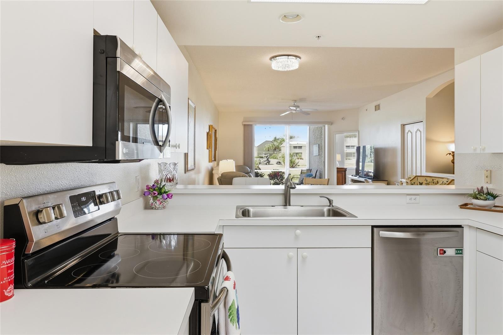 VERANDA 4 AT HERITAGE OAKS - Residential