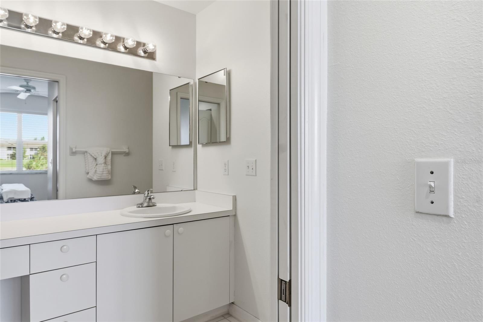 VERANDA 4 AT HERITAGE OAKS - Residential