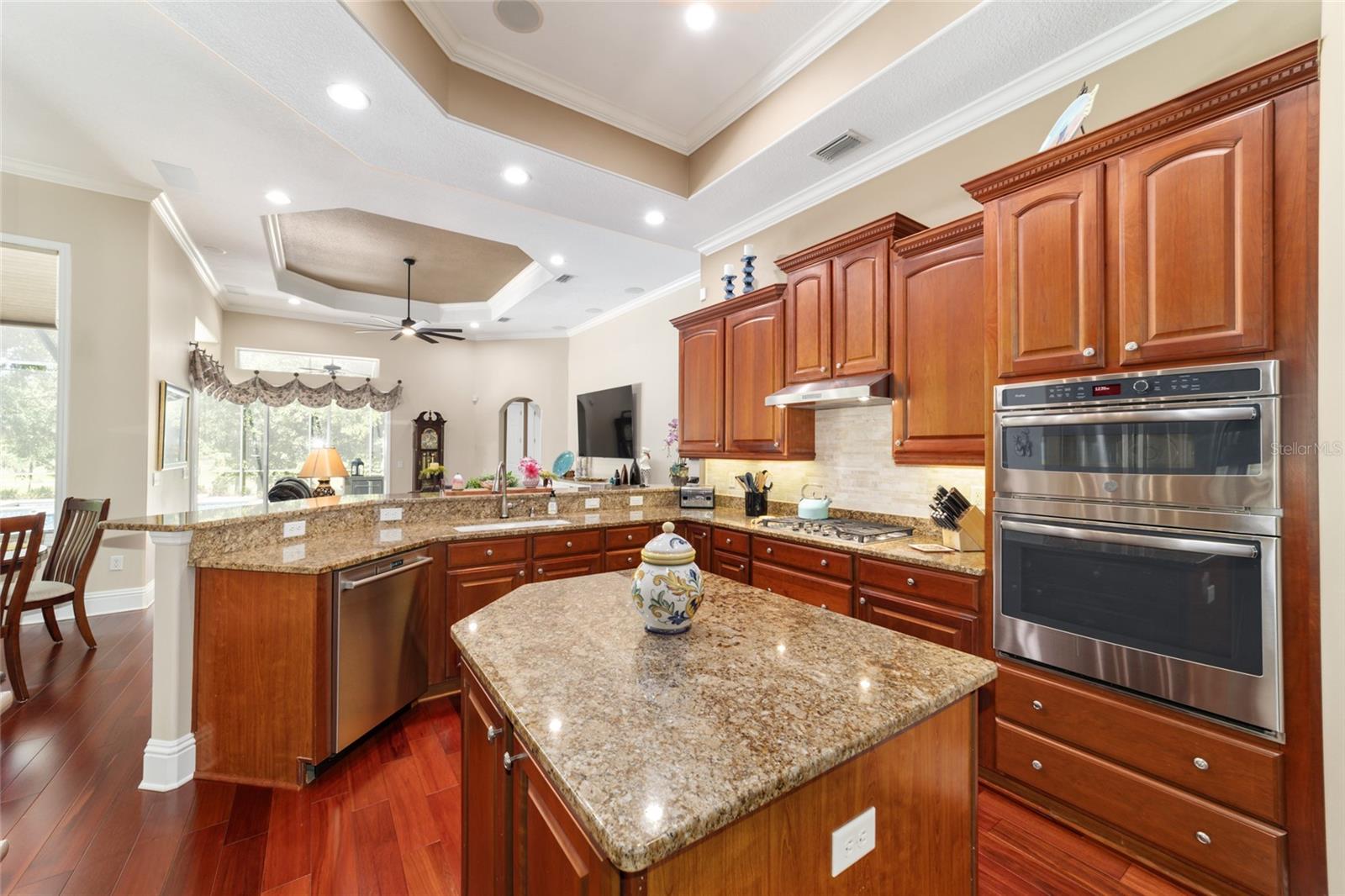 BELLECHASE WOODLANDS - Residential