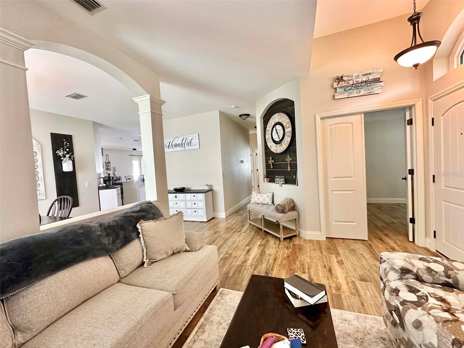 BLOOMINGDALE VILLAGE PH I SUB - Residential