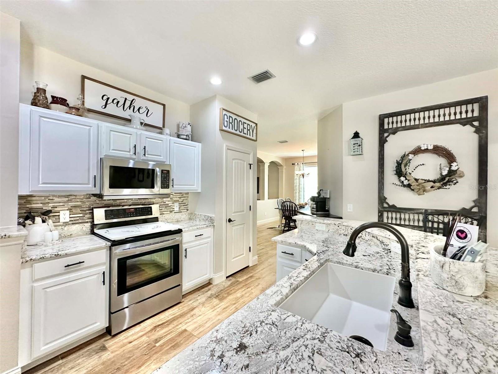 BLOOMINGDALE VILLAGE PH I SUB - Residential