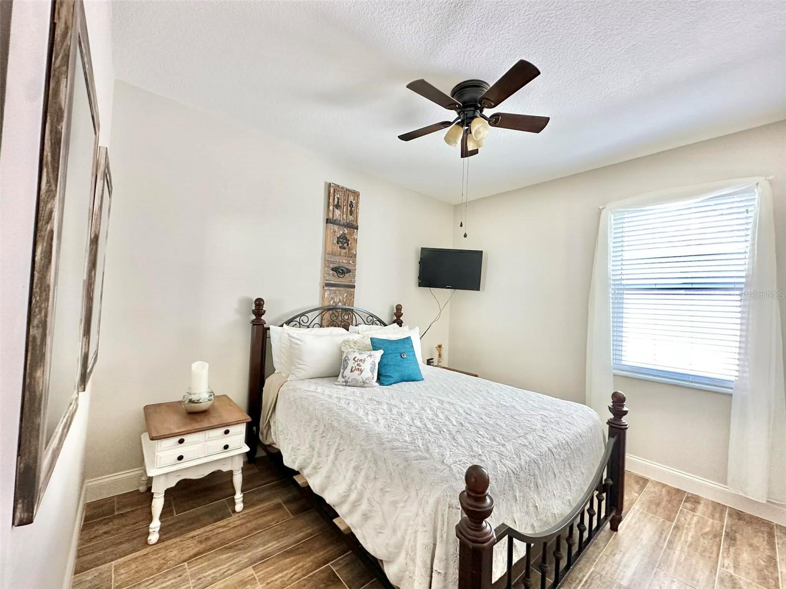 BLOOMINGDALE VILLAGE PH I SUB - Residential