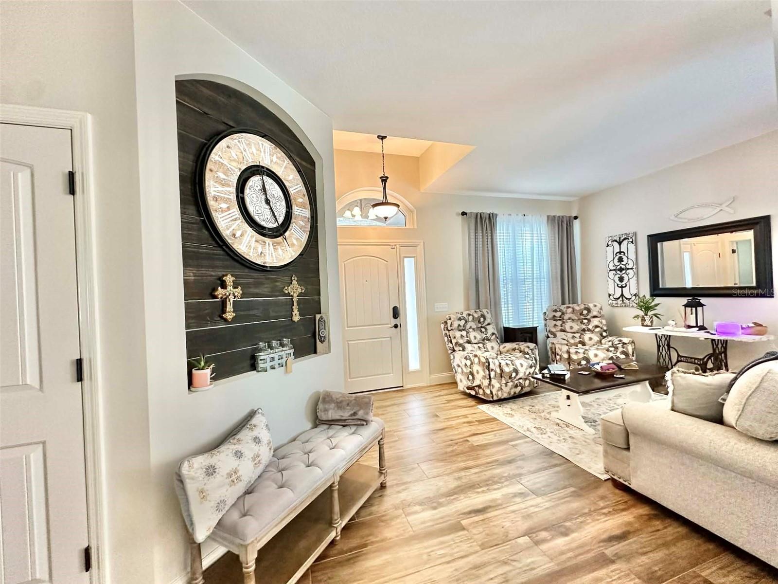 BLOOMINGDALE VILLAGE PH I SUB - Residential