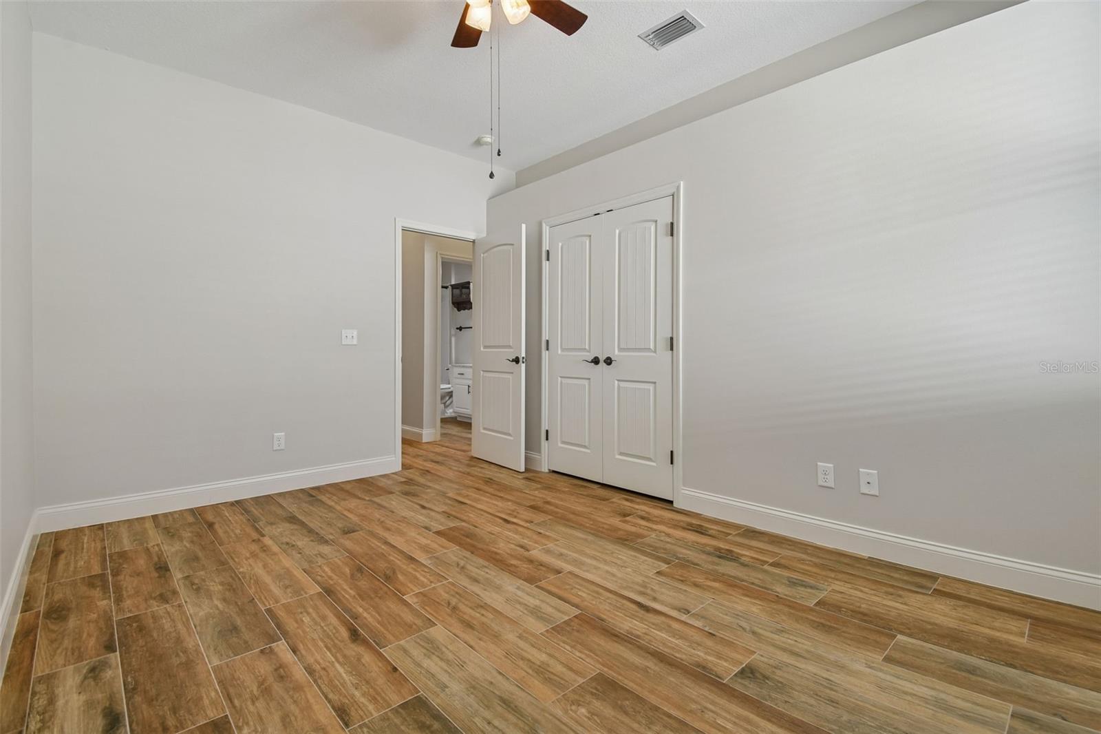 BLOOMINGDALE VILLAGE PH I SUB - Residential