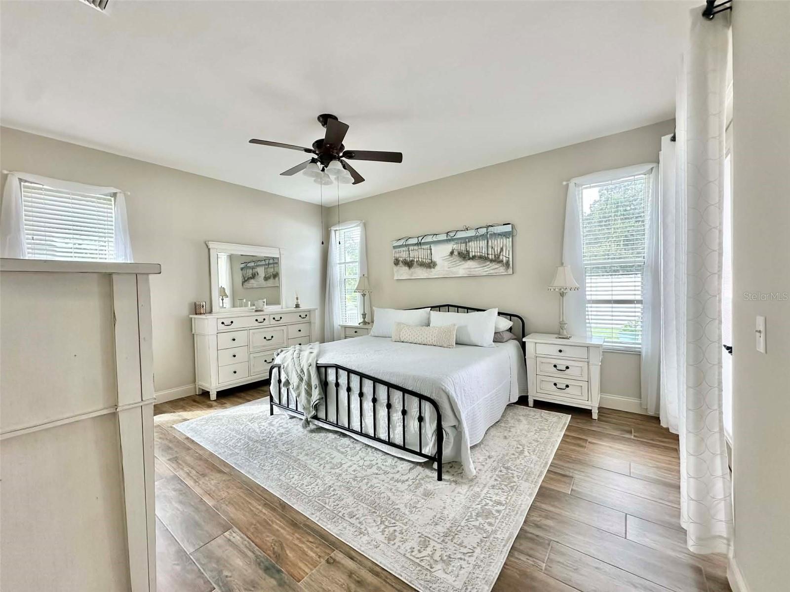 BLOOMINGDALE VILLAGE PH I SUB - Residential