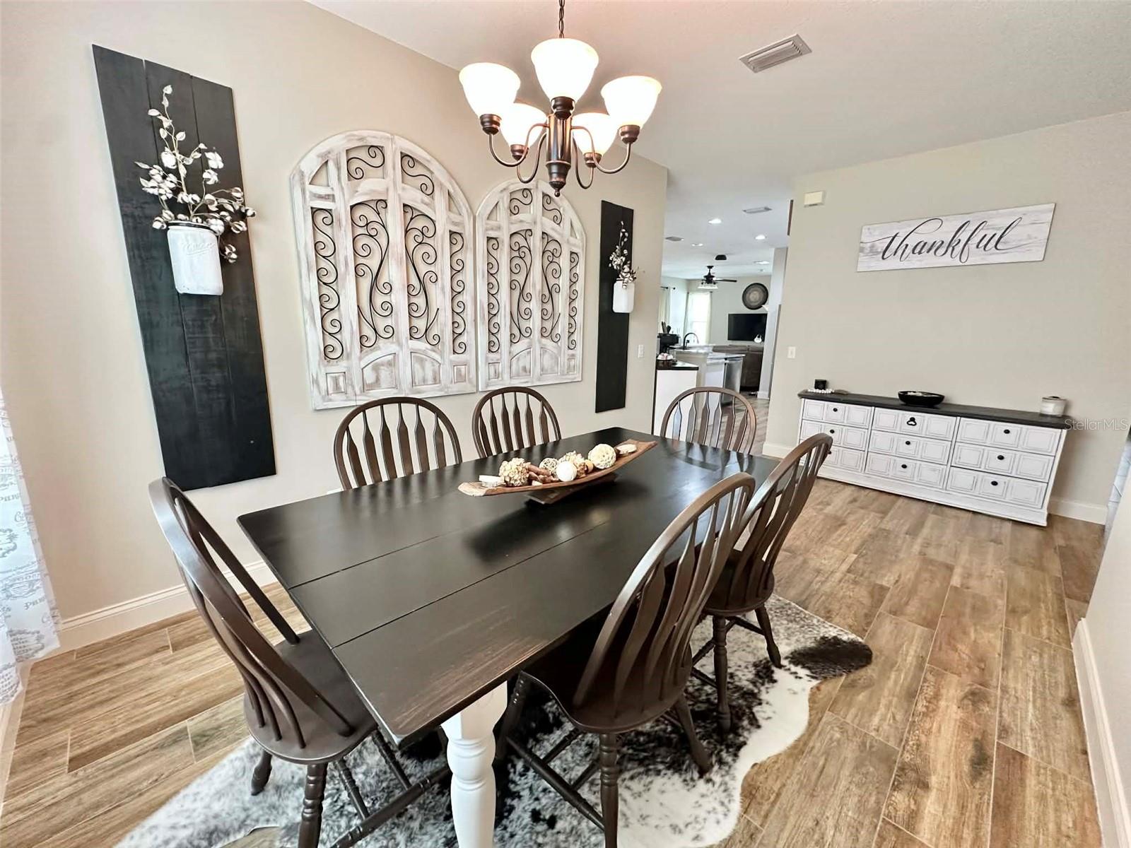 BLOOMINGDALE VILLAGE PH I SUB - Residential