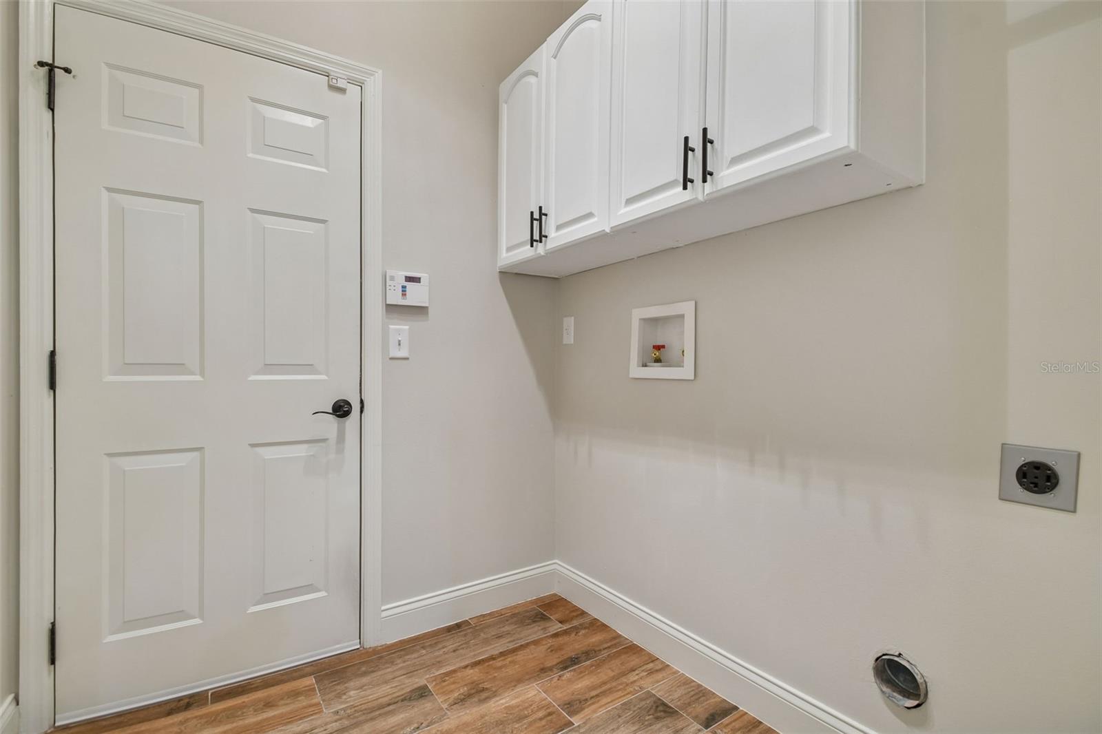 BLOOMINGDALE VILLAGE PH I SUB - Residential