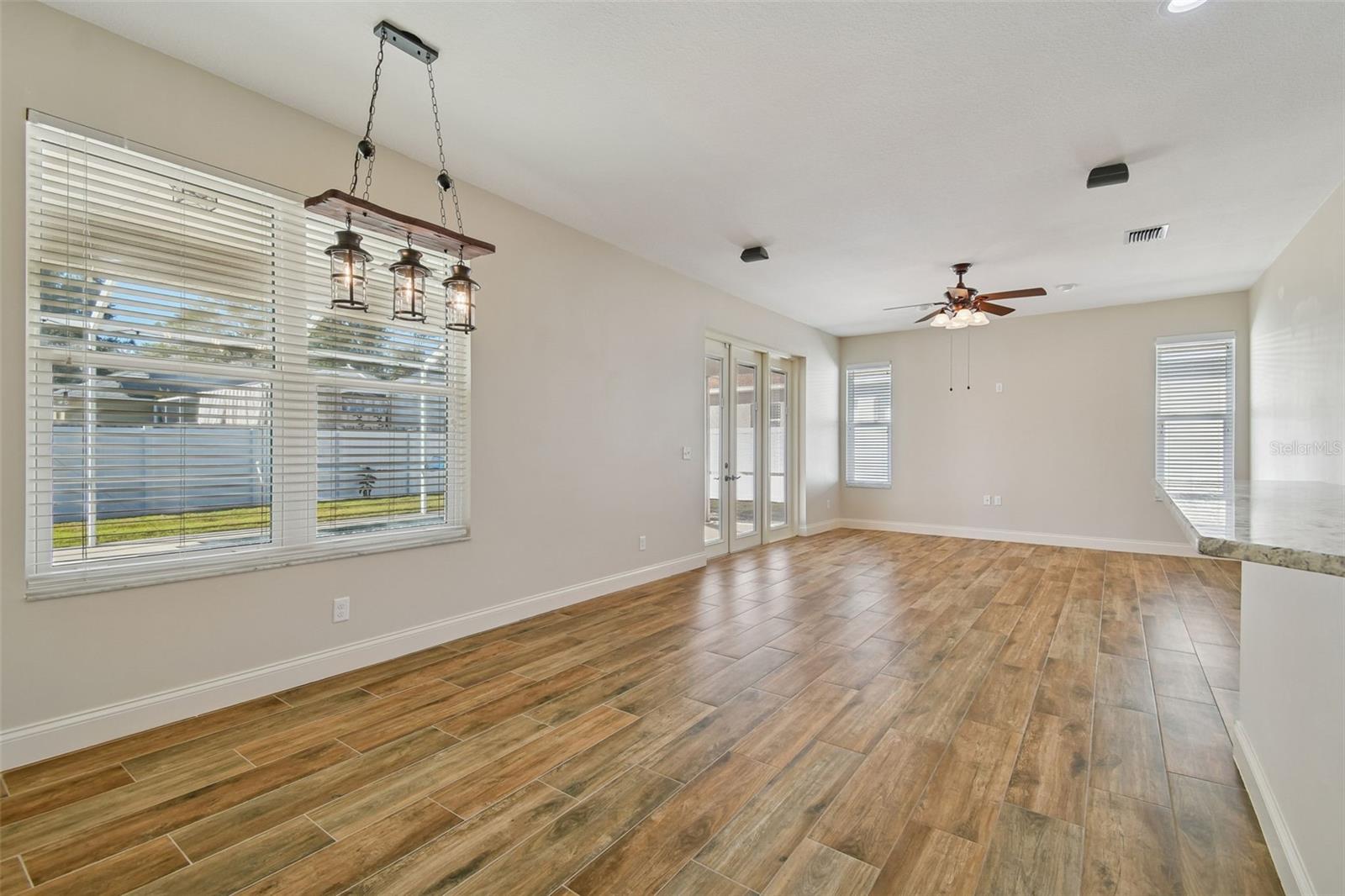 BLOOMINGDALE VILLAGE PH I SUB - Residential