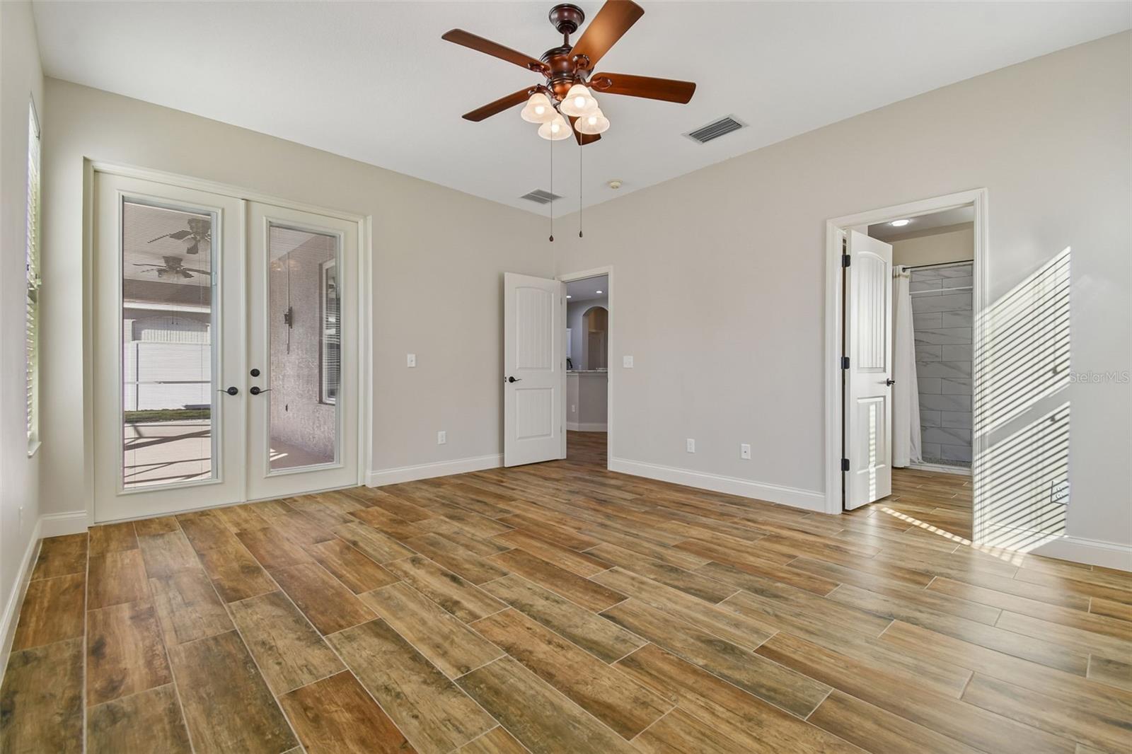 BLOOMINGDALE VILLAGE PH I SUB - Residential