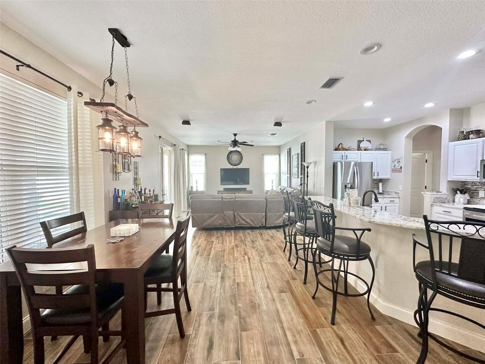 BLOOMINGDALE VILLAGE PH I SUB - Residential