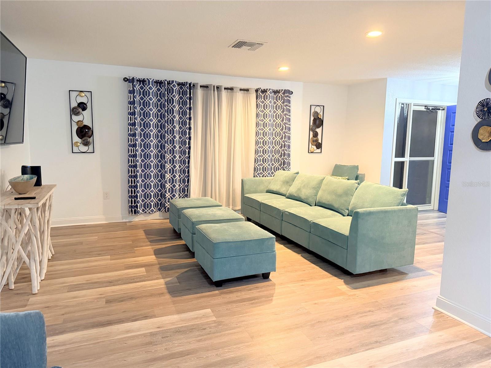 SPRING HILL - Residential