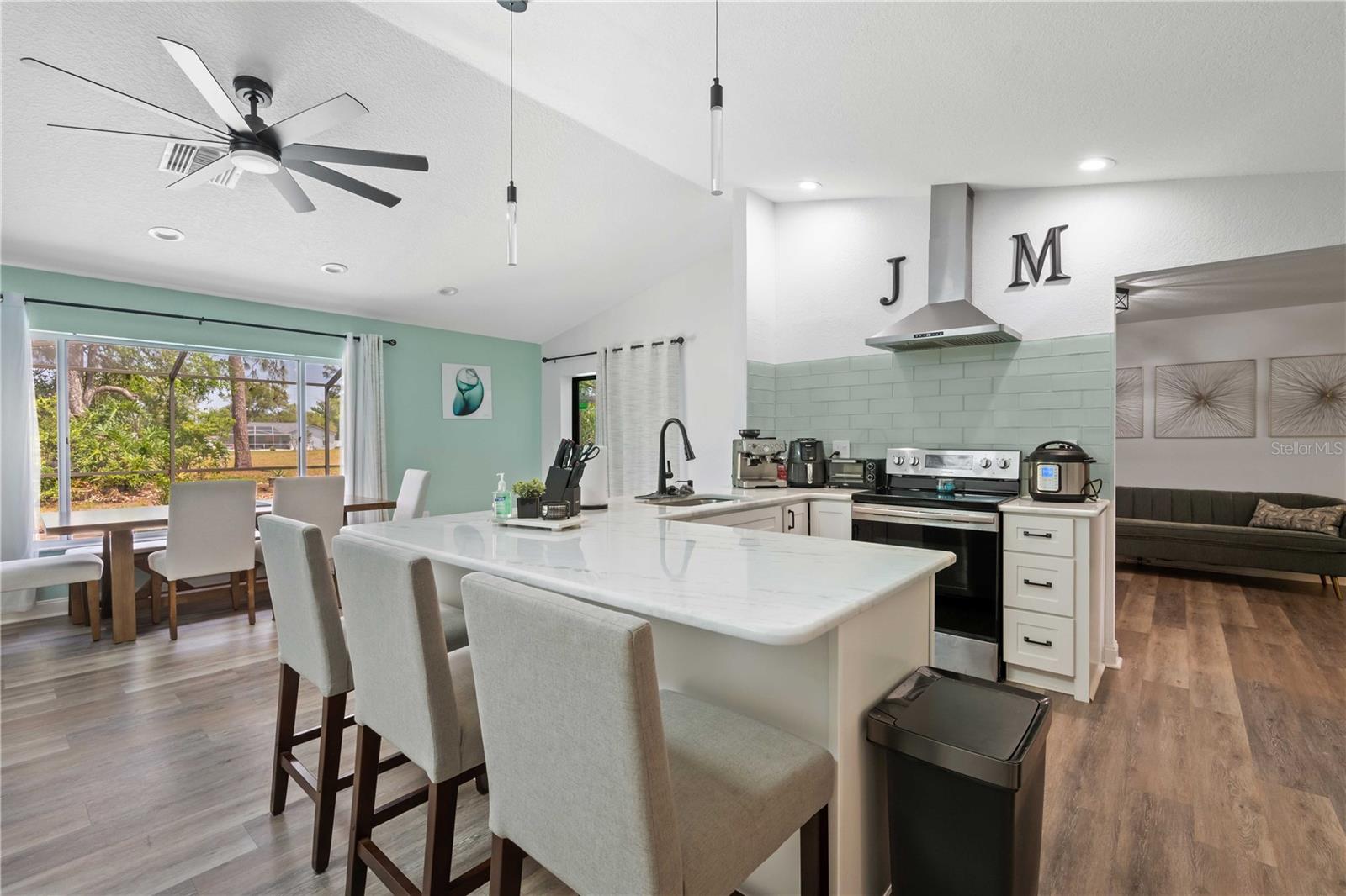 SPRING HILL - Residential