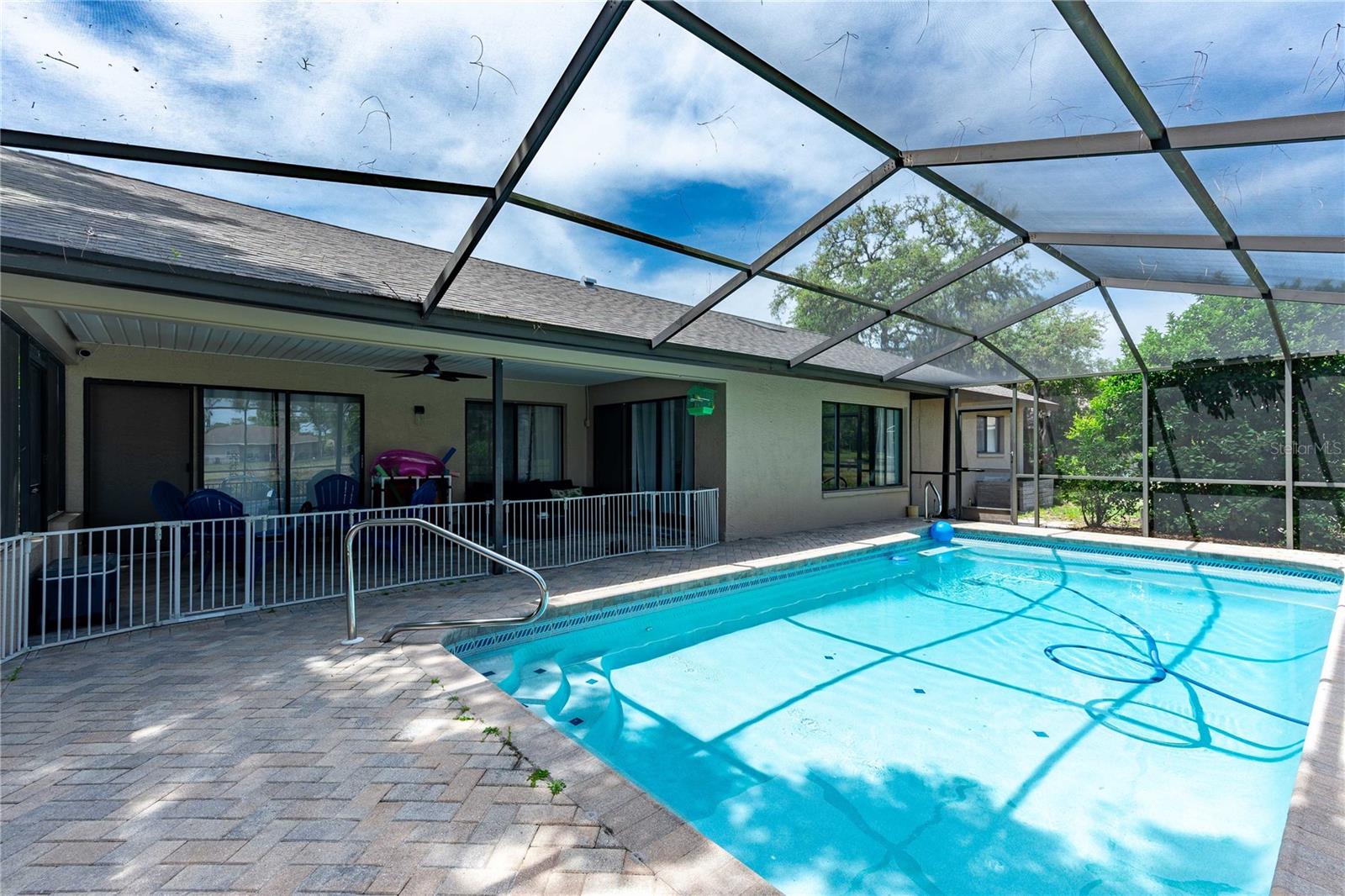 SPRING HILL - Residential