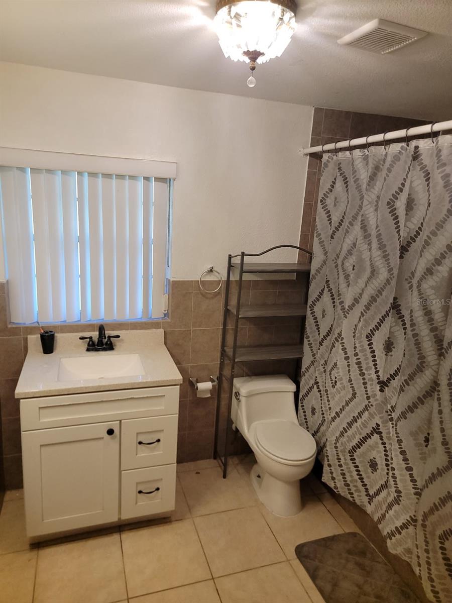 SHADY OAK ESTATES - Residential