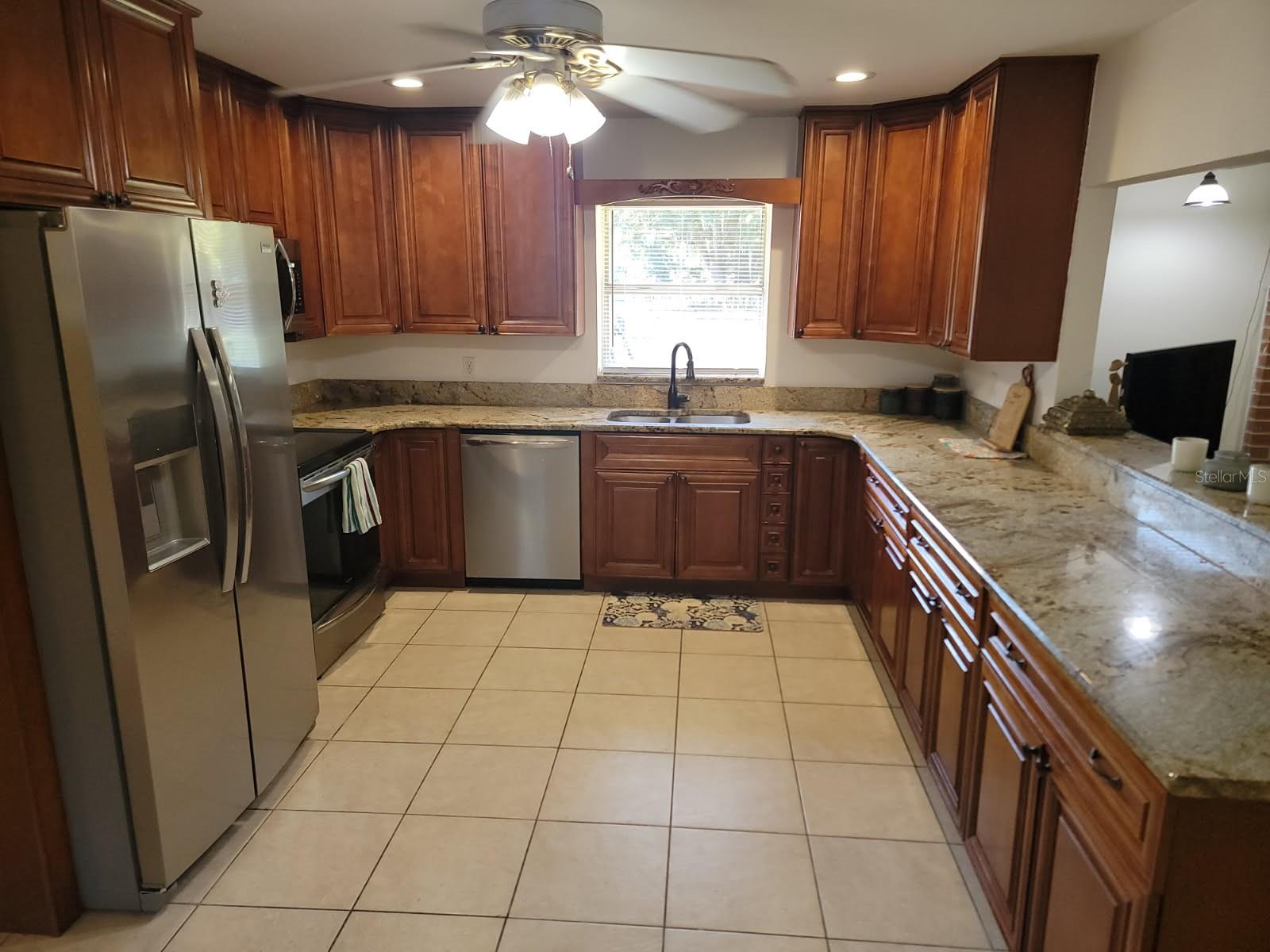 SHADY OAK ESTATES - Residential