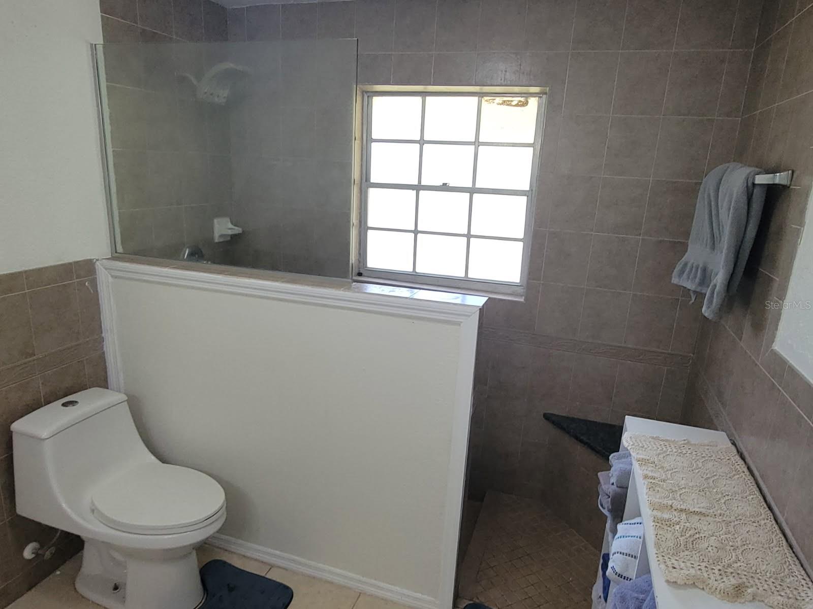 SHADY OAK ESTATES - Residential