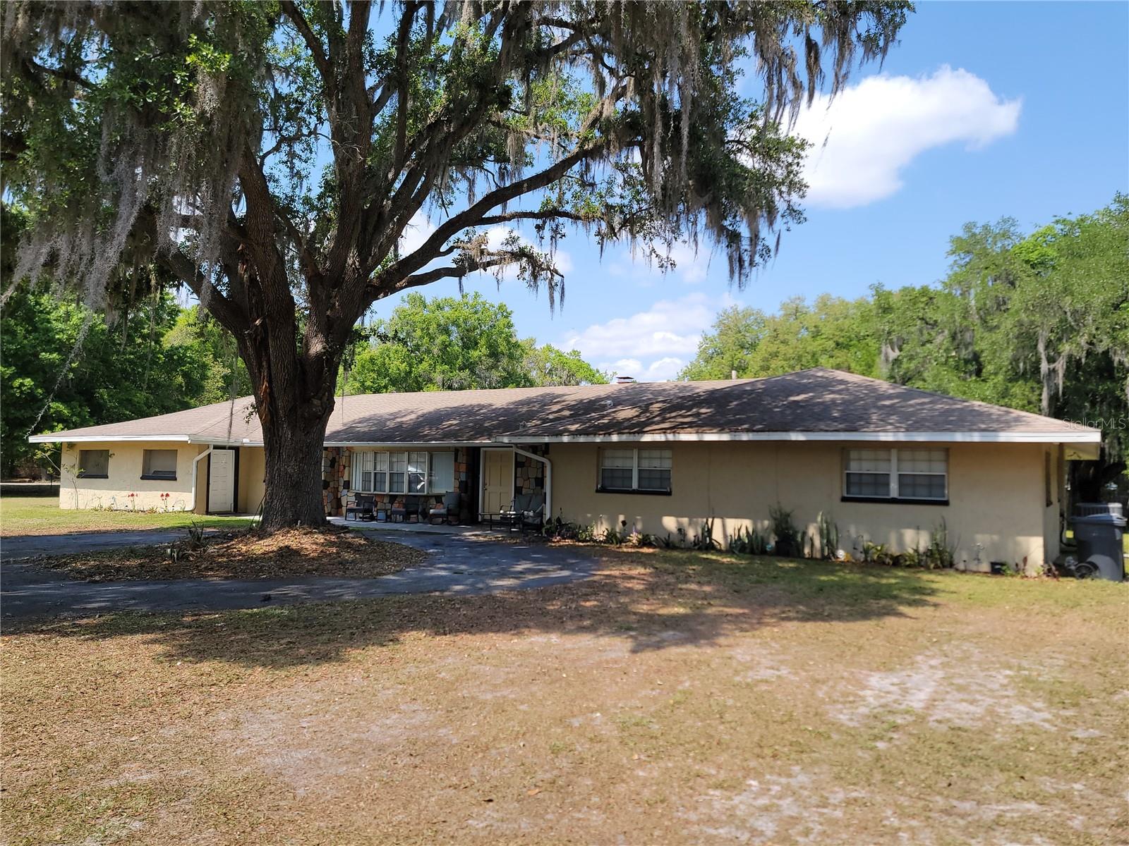 5121 SHADY OAK DRIVE S