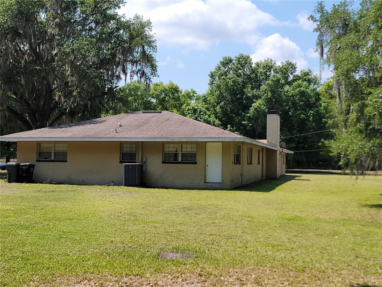 SHADY OAK ESTATES - Residential