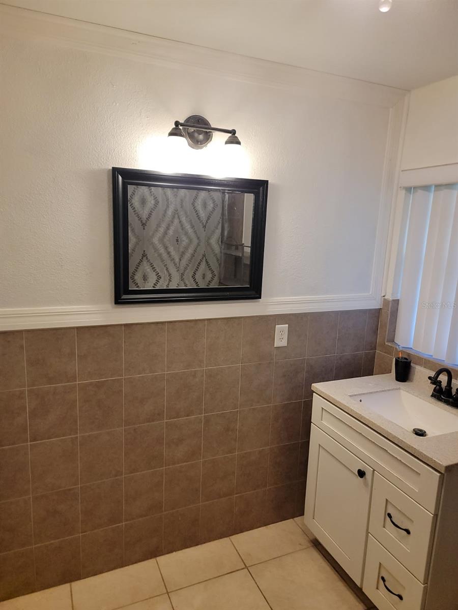 SHADY OAK ESTATES - Residential