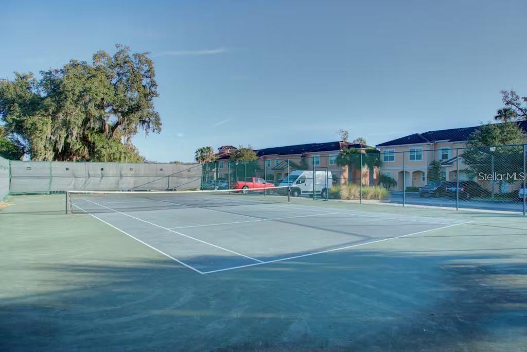 REGAL OAKS AT OLD TOWN - Residential Lease