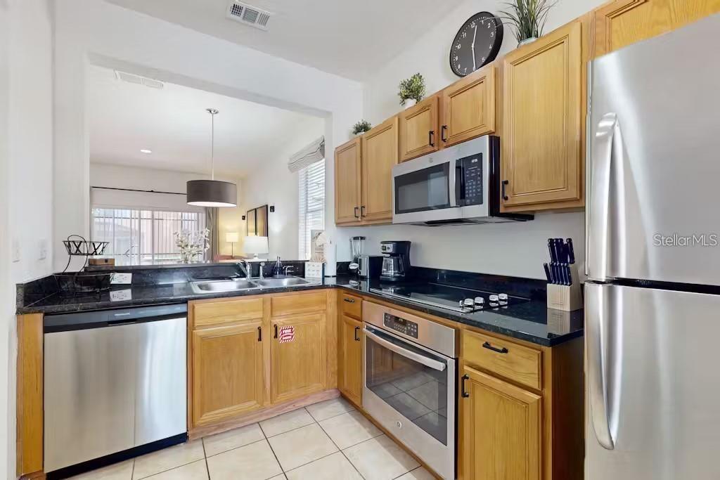 REGAL OAKS AT OLD TOWN - Residential Lease