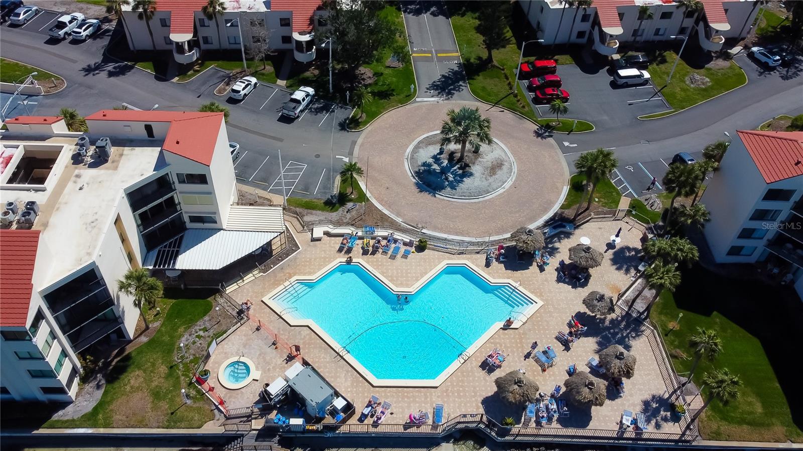 LA PUERTA DEL SOL CONDO - Residential