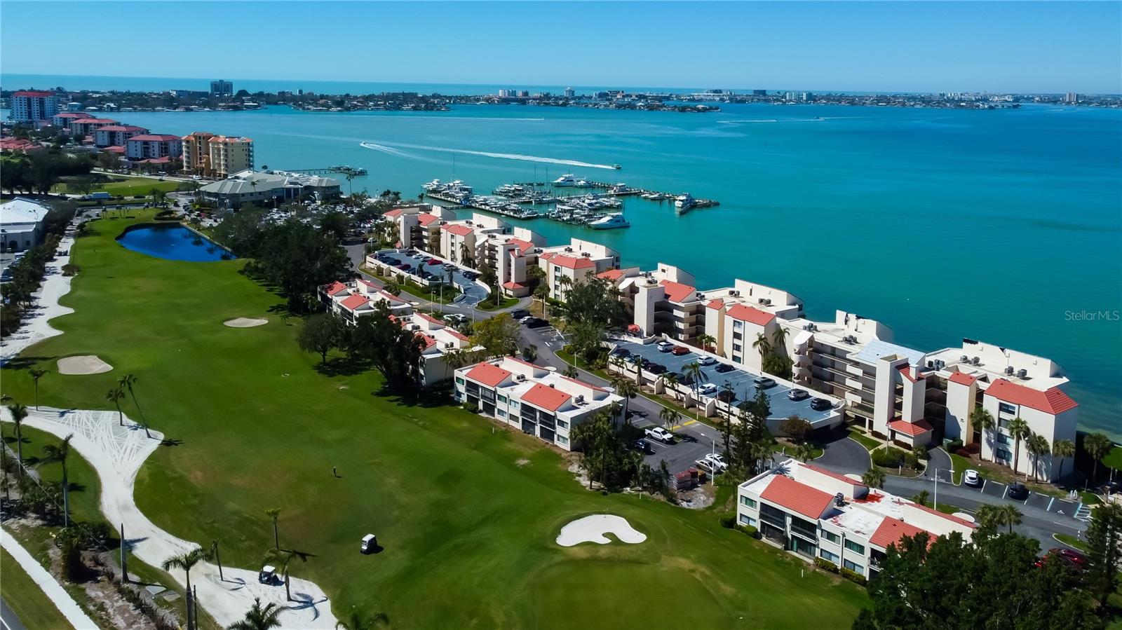 LA PUERTA DEL SOL CONDO - Residential