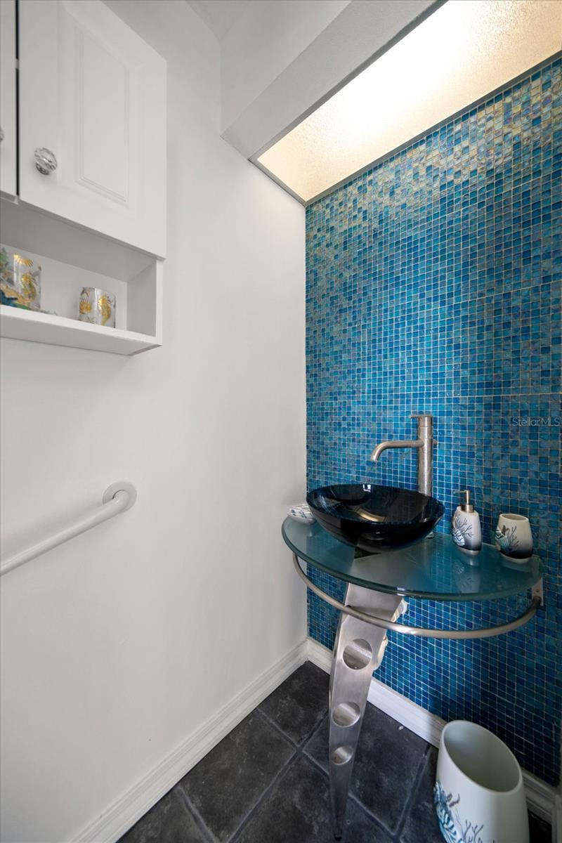 BELLEVUE ESTATES ISLAND 2ND ADD - Residential