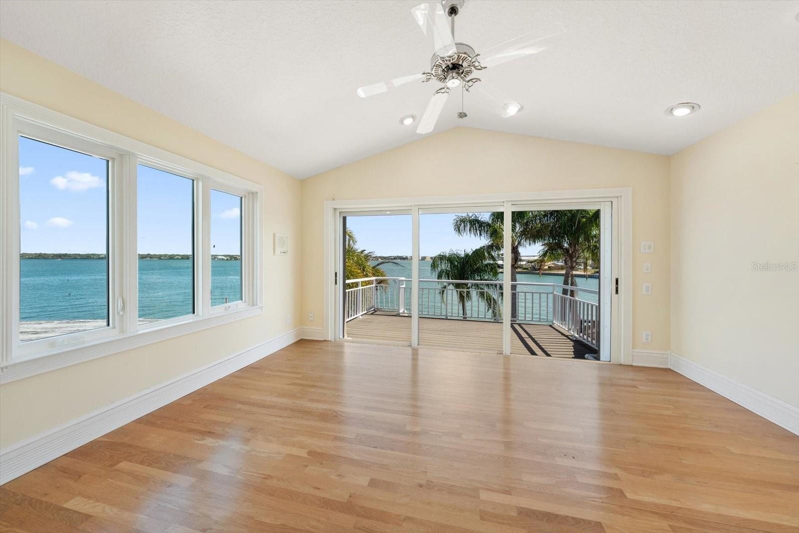 BELLEVUE ESTATES ISLAND 2ND ADD - Residential