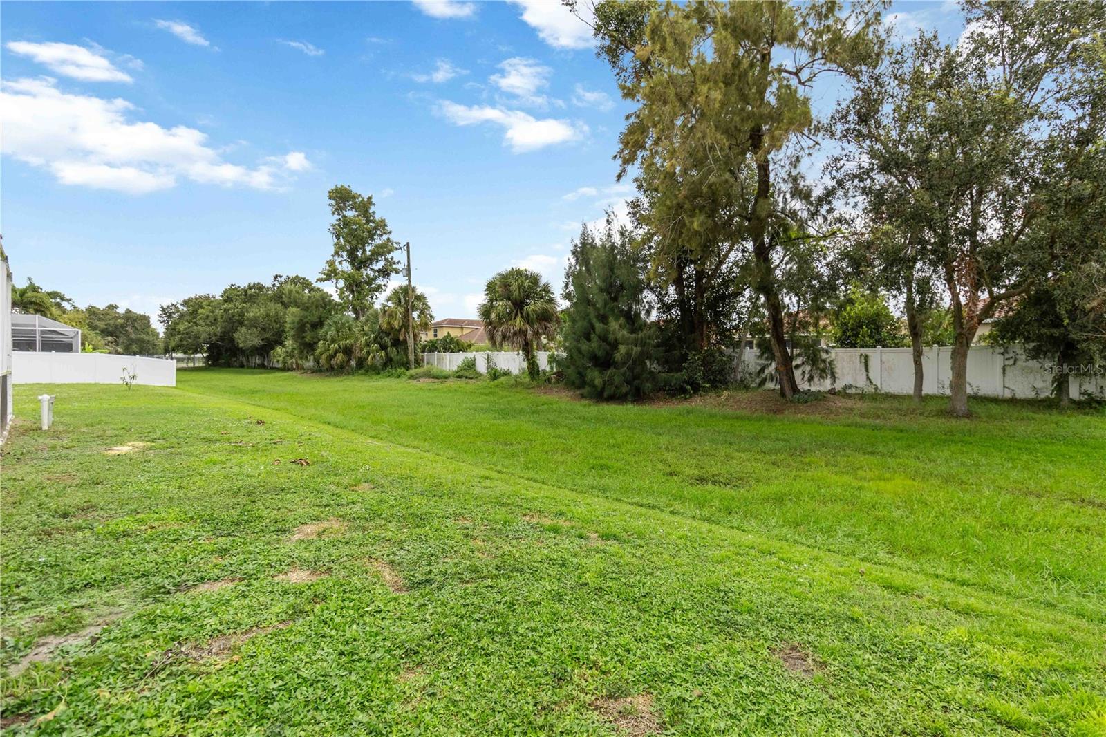 COLONY GROVES - Residential