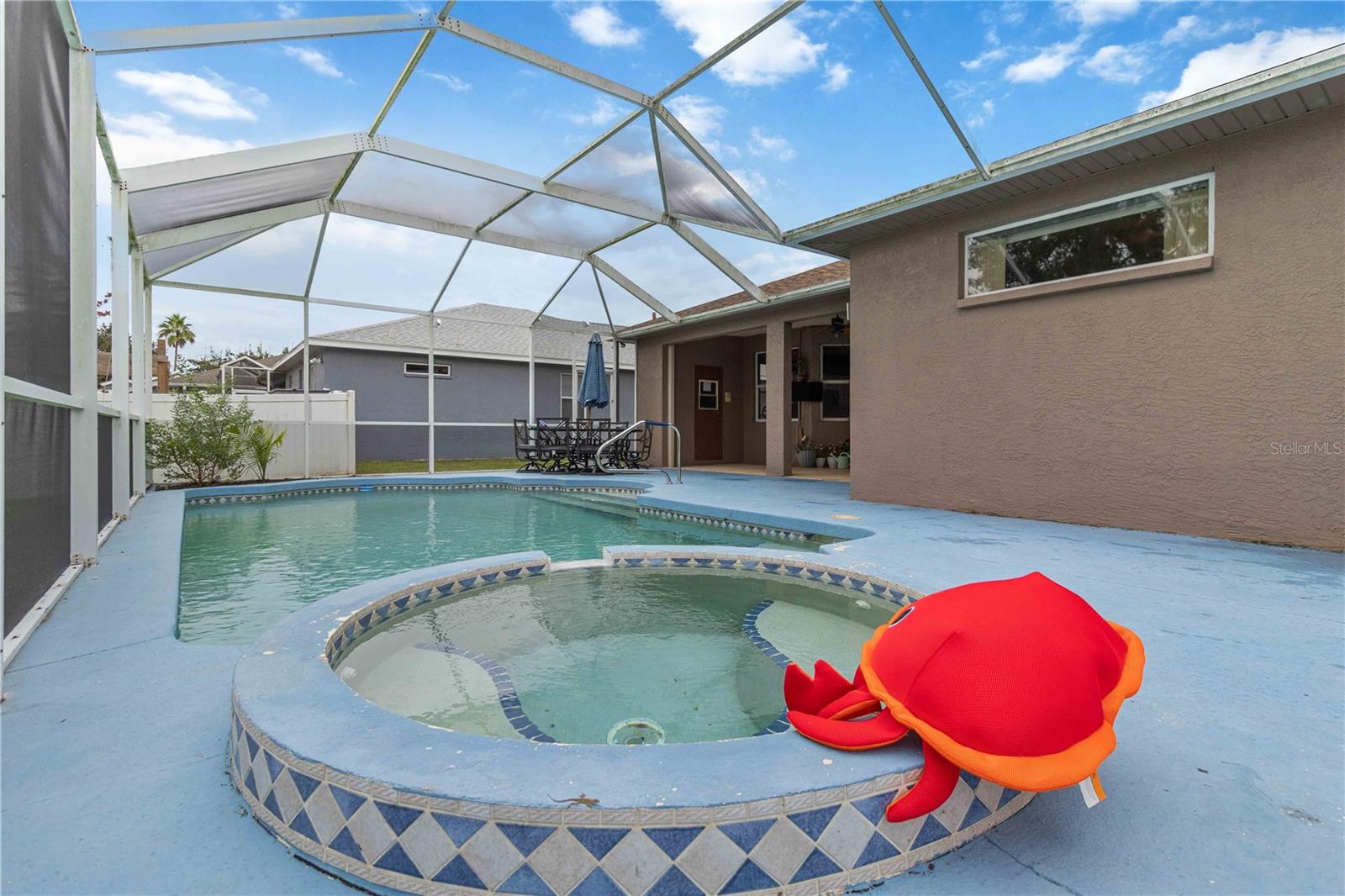 COLONY GROVES - Residential