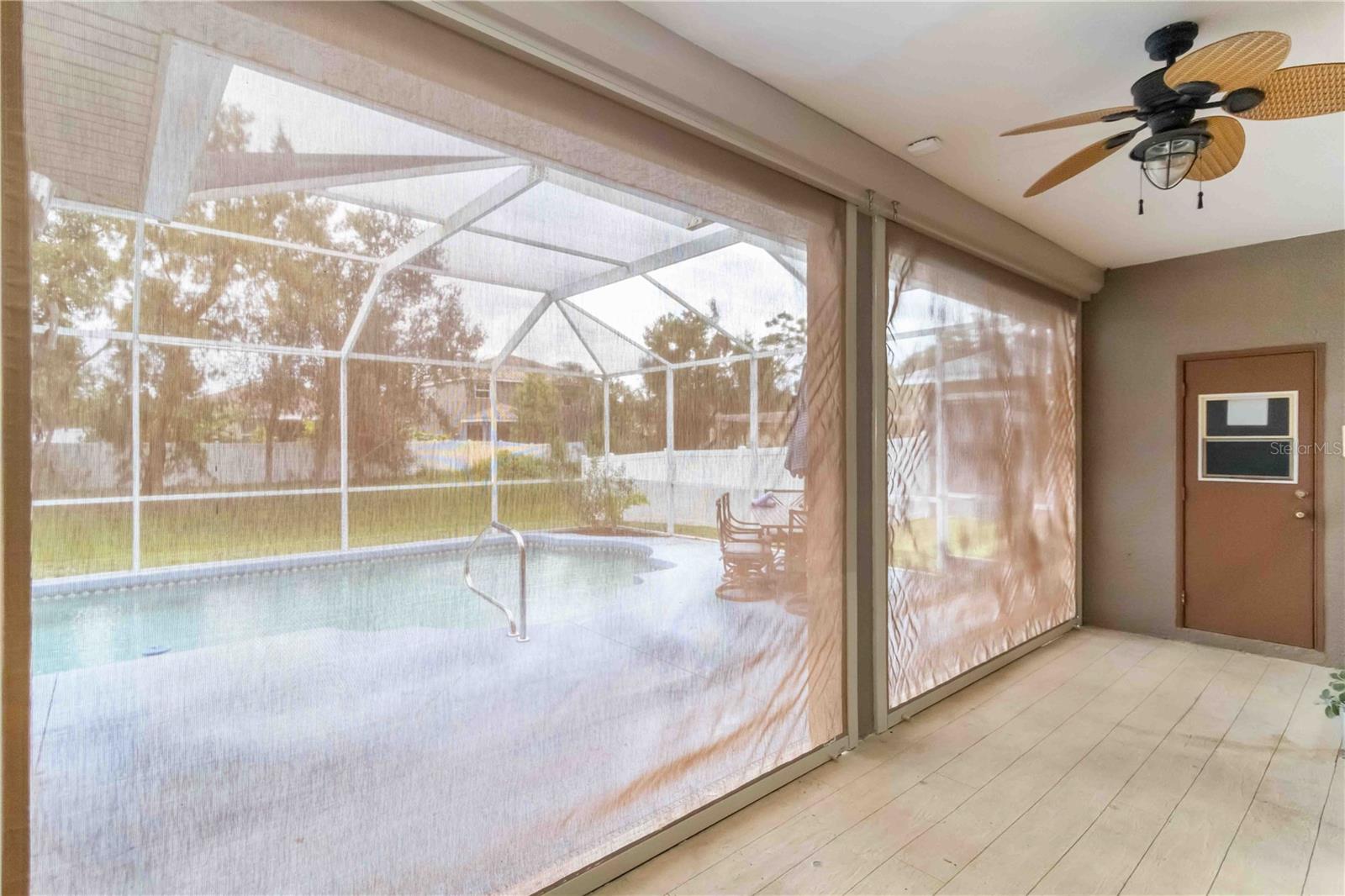 COLONY GROVES - Residential