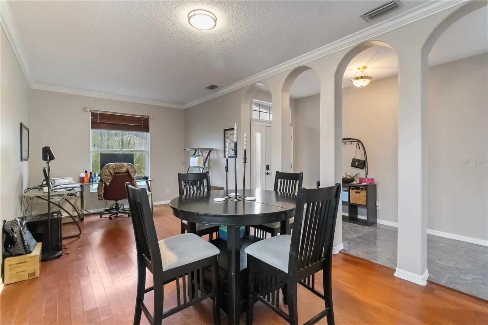 COLONY GROVES - Residential