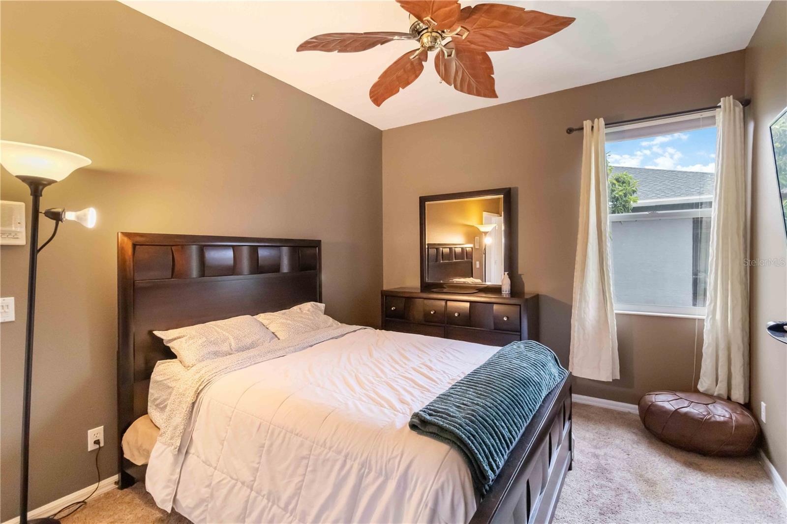 COLONY GROVES - Residential