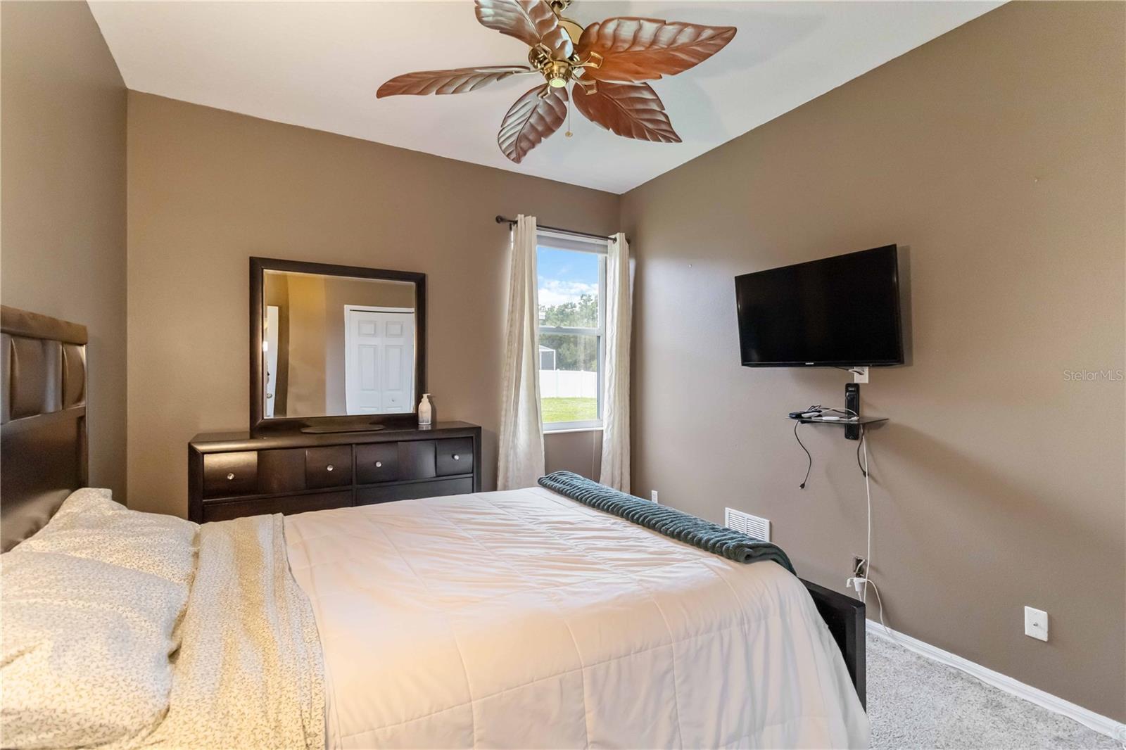 COLONY GROVES - Residential