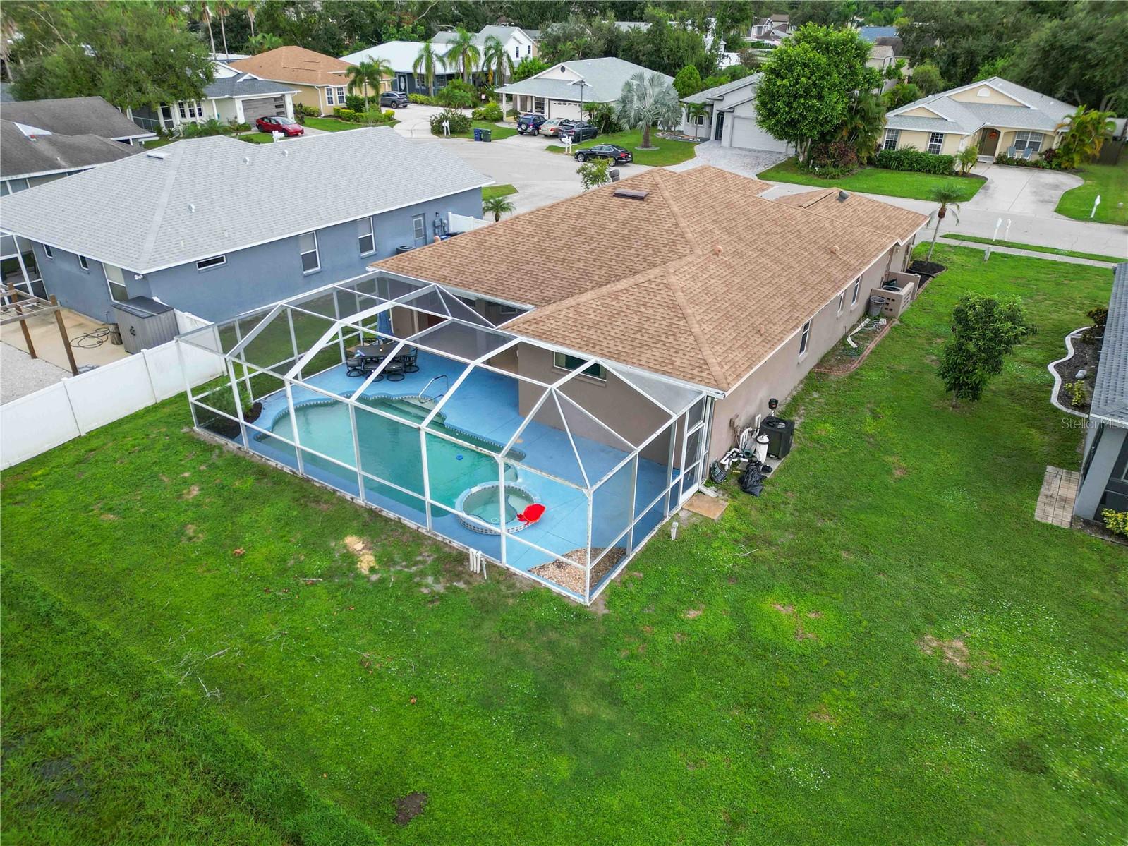 COLONY GROVES - Residential