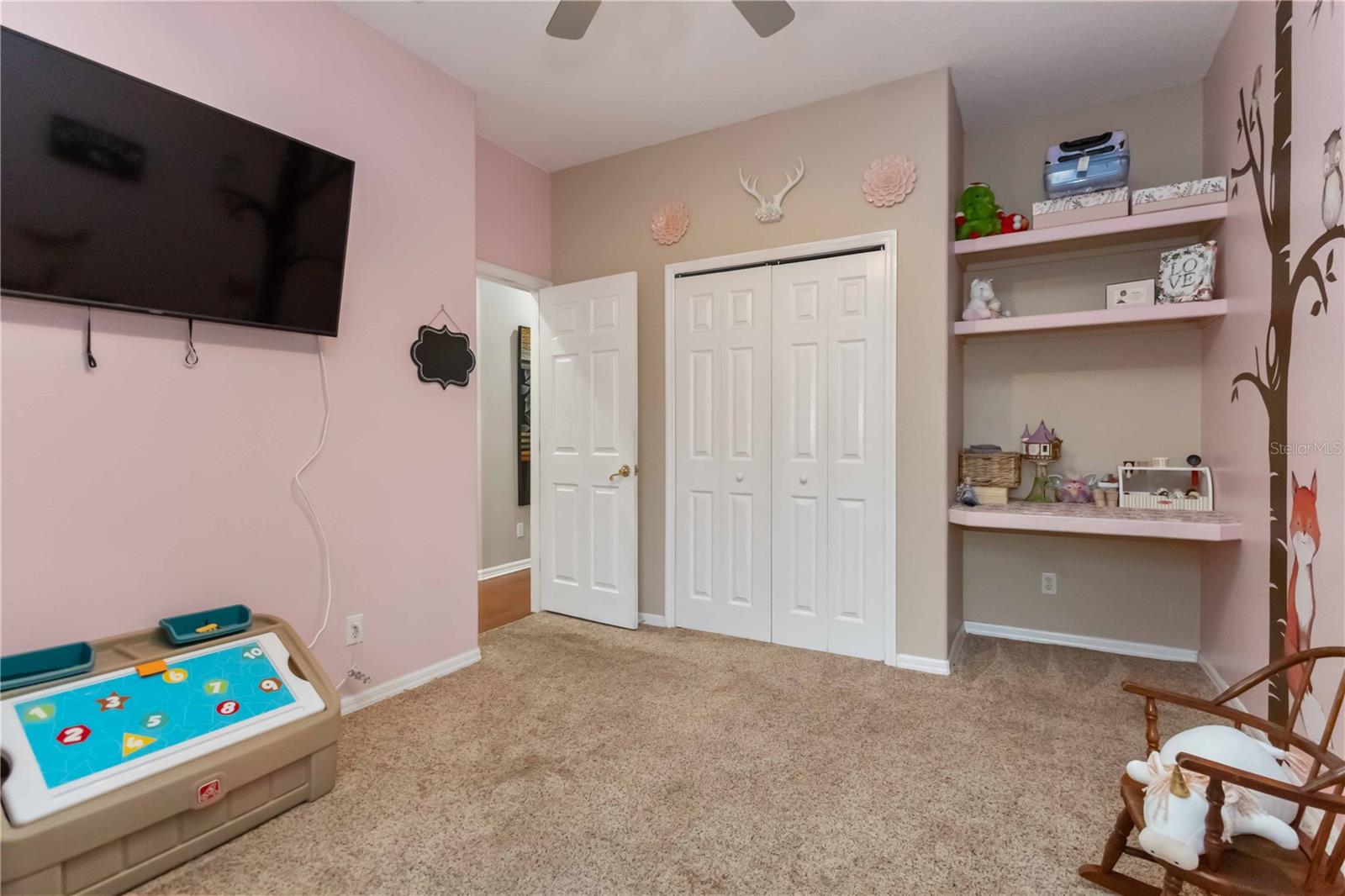 COLONY GROVES - Residential