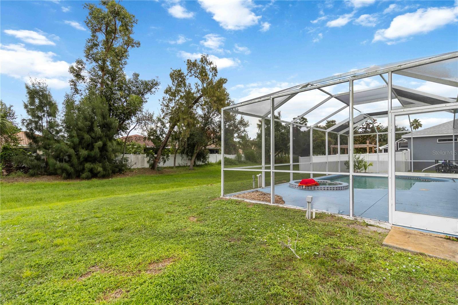 COLONY GROVES - Residential