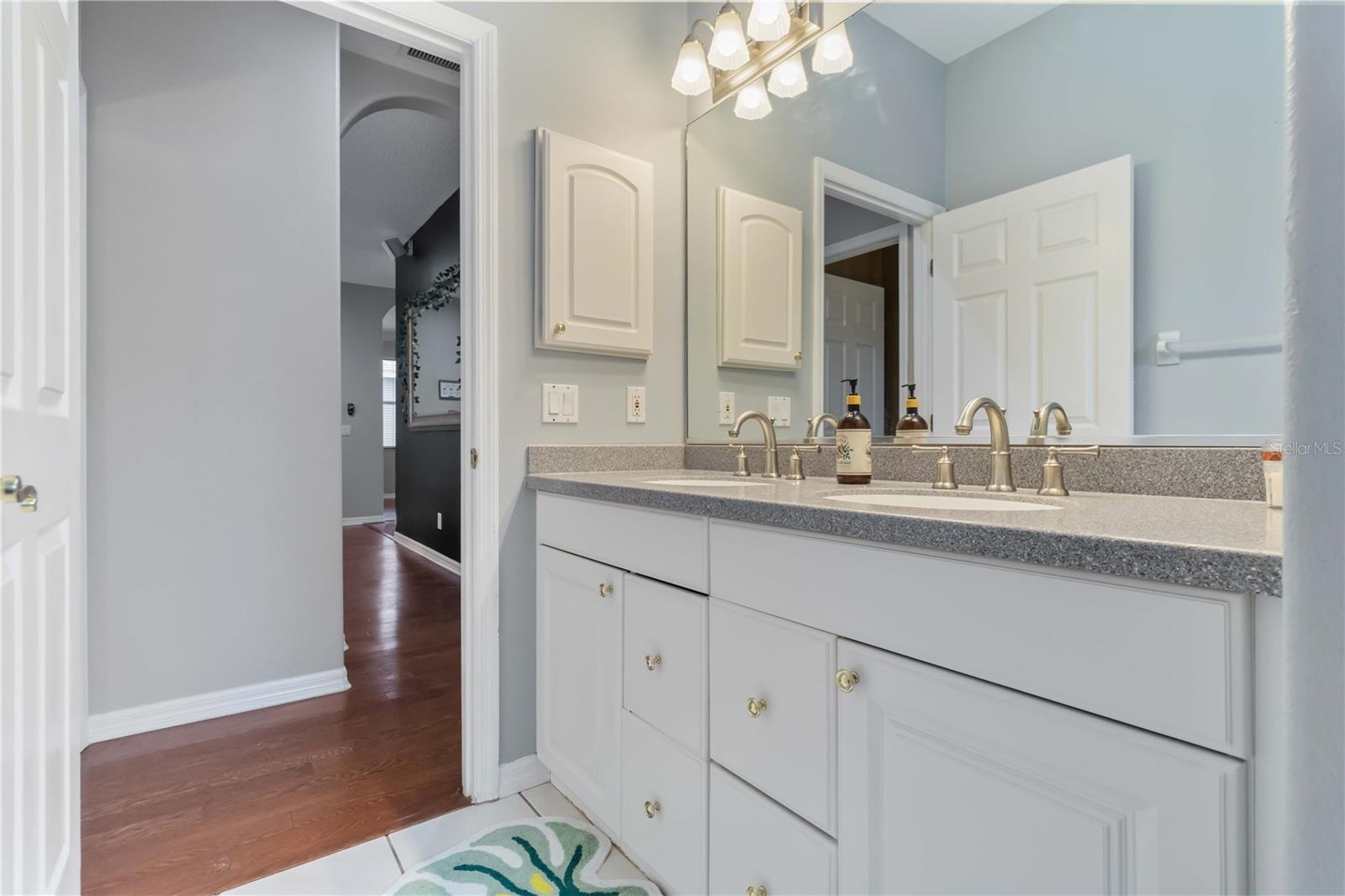 COLONY GROVES - Residential