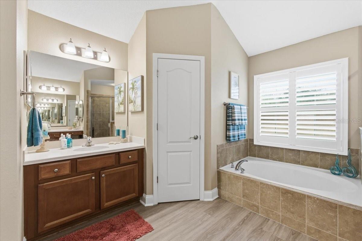 WOODLAKE PH III - Residential