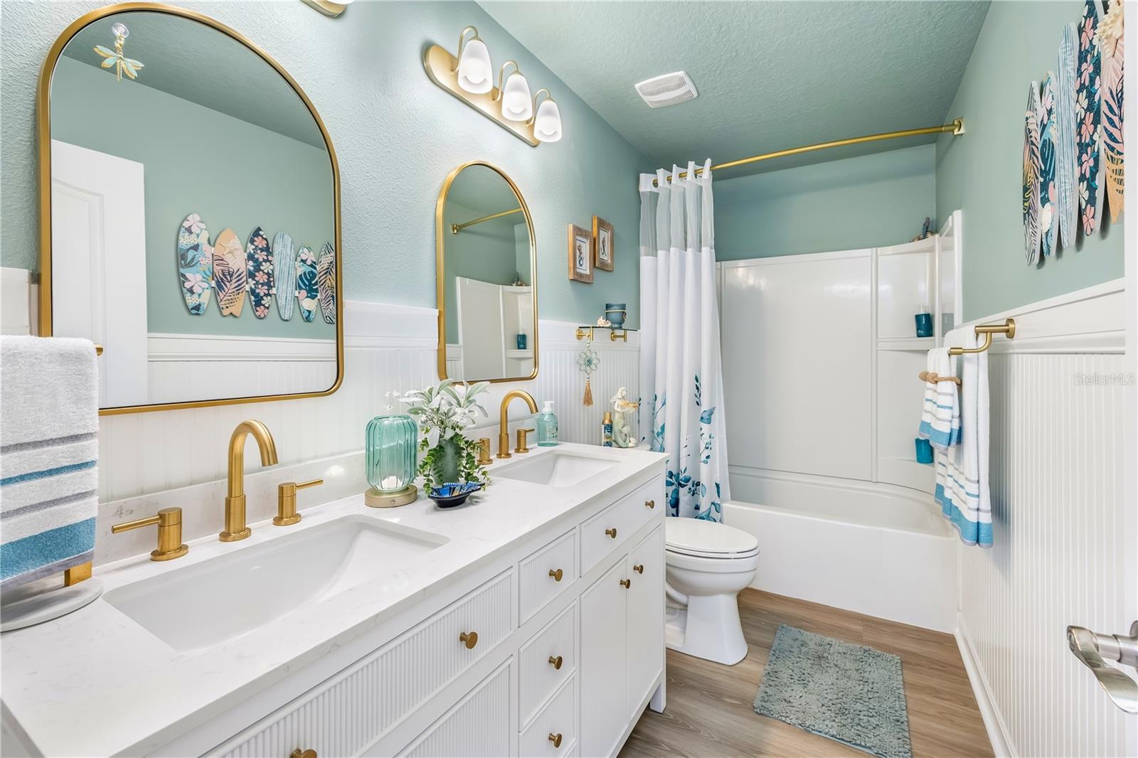 WOODLAKE PH III - Residential