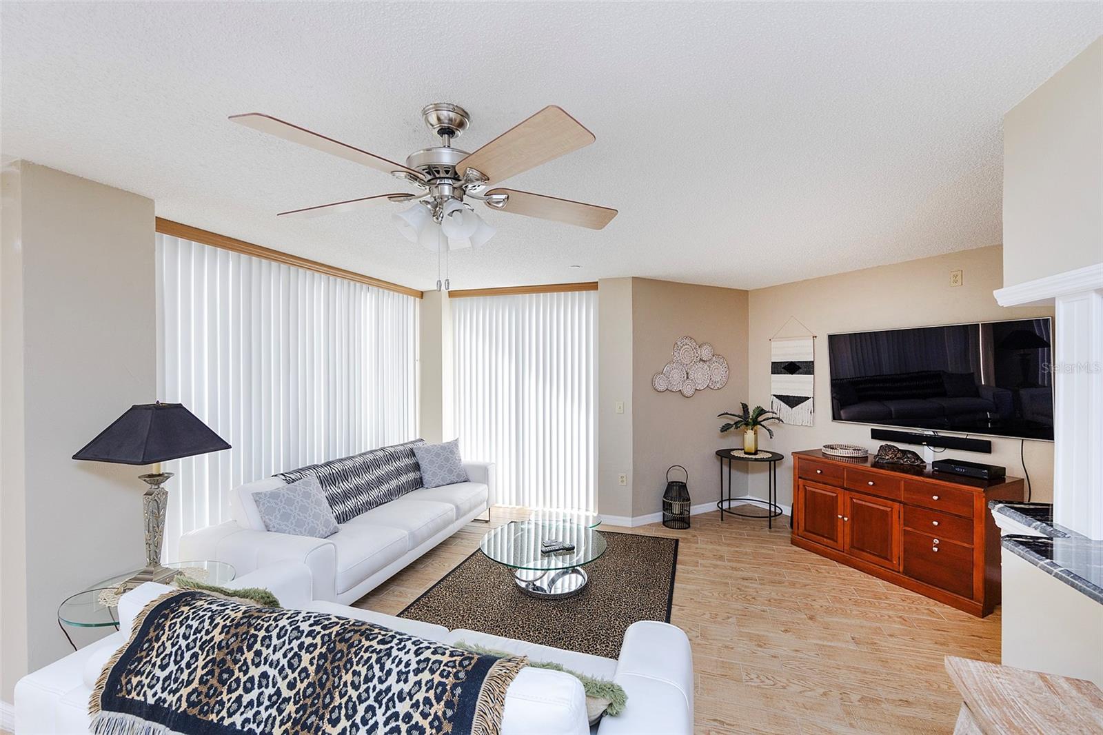 1 OCEANS WEST BOULEVARD 1B5