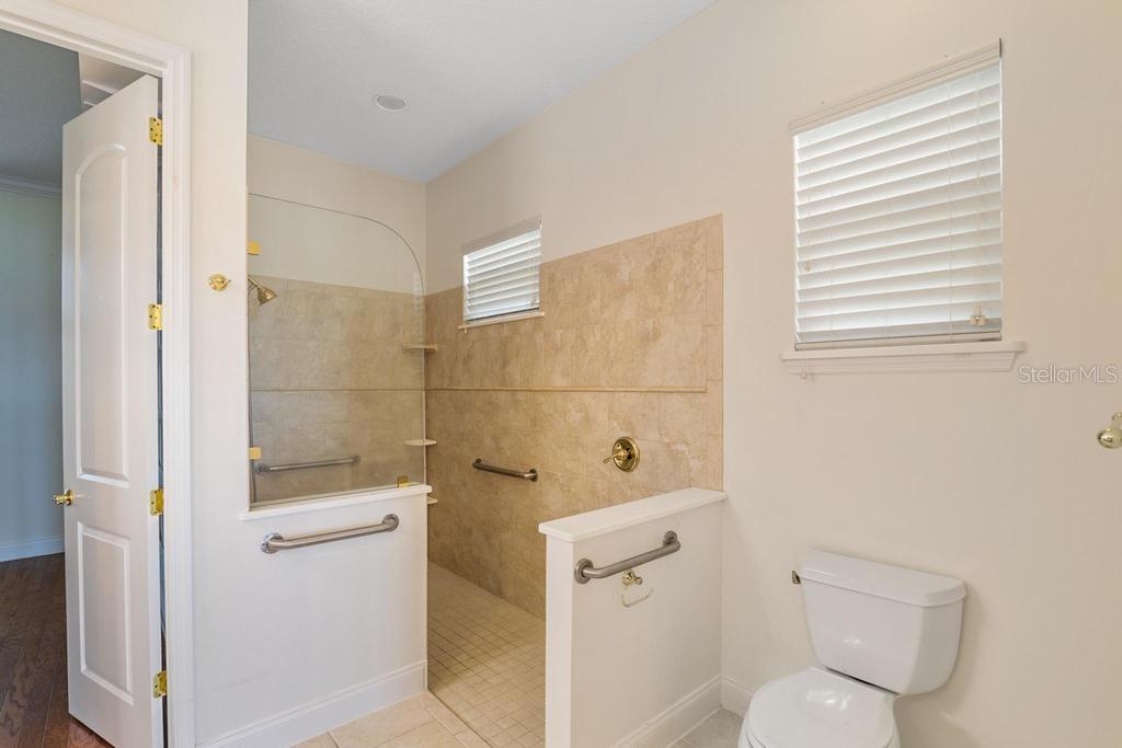 INLET SHORES - Residential