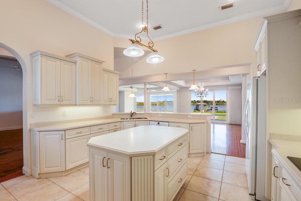 INLET SHORES - Residential