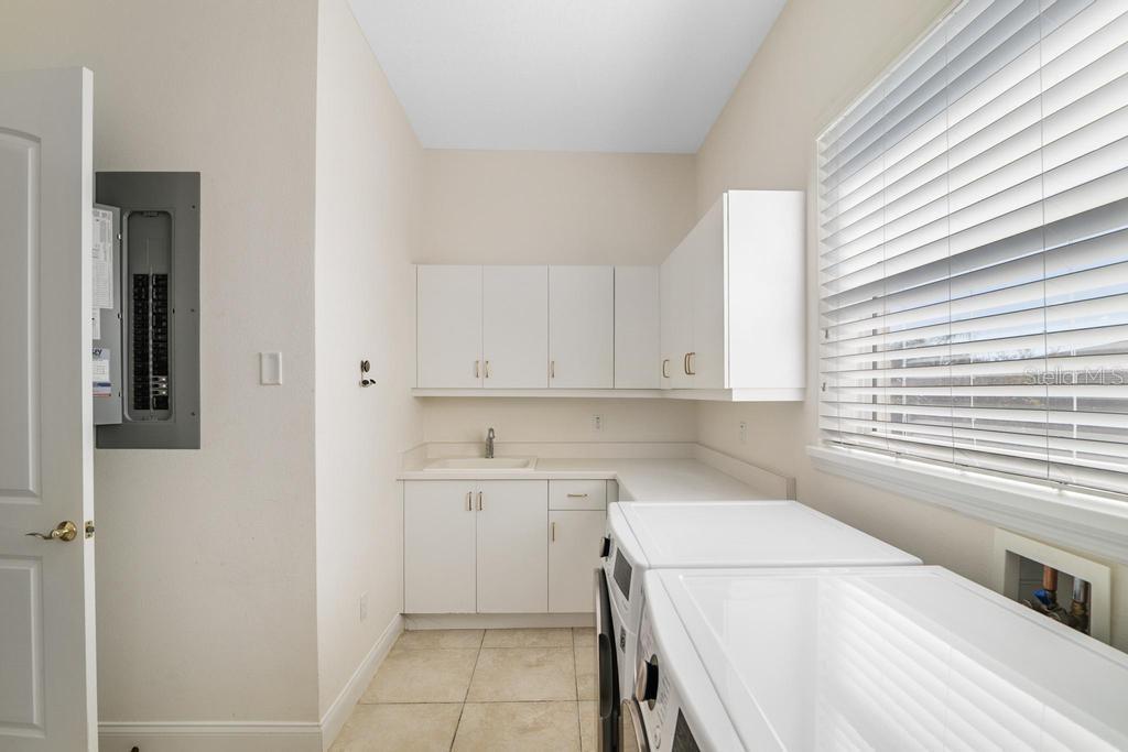 INLET SHORES - Residential